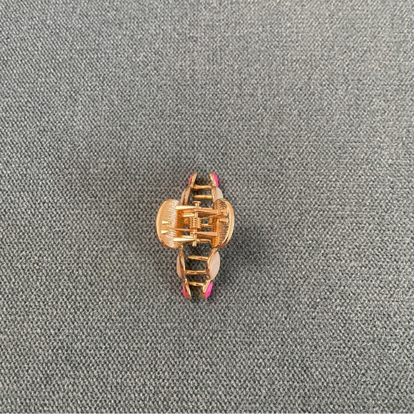 Small metal hair claw - neon pink - Picture 2 of 3